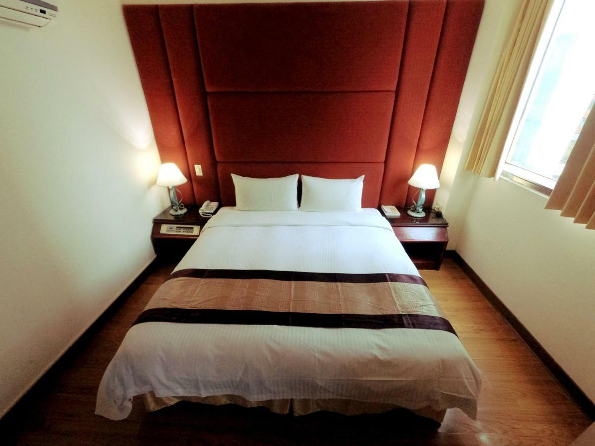 Athens Hotel Тайчжун Екстер'єр фото